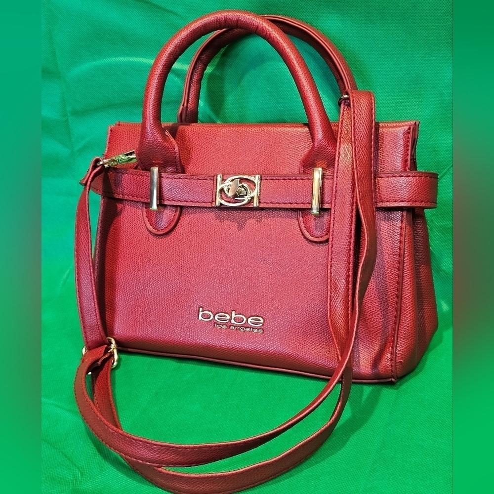 🛒💰BEBE RED HANDBAG